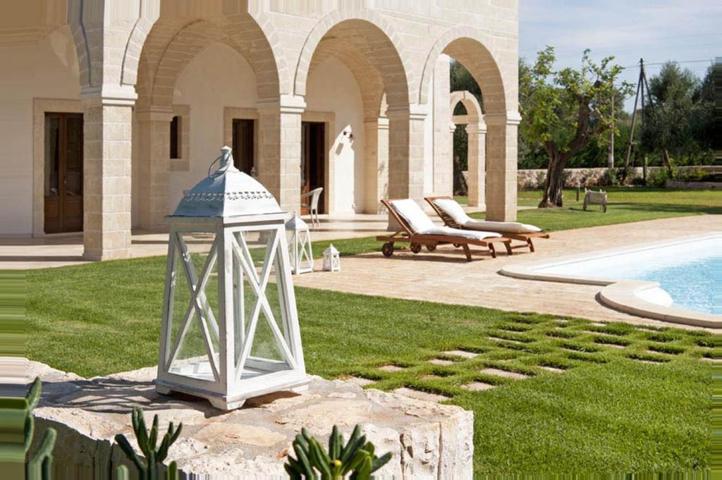 Penzion Donna Lucrezia Pezze Di Greco Exteriér fotografie